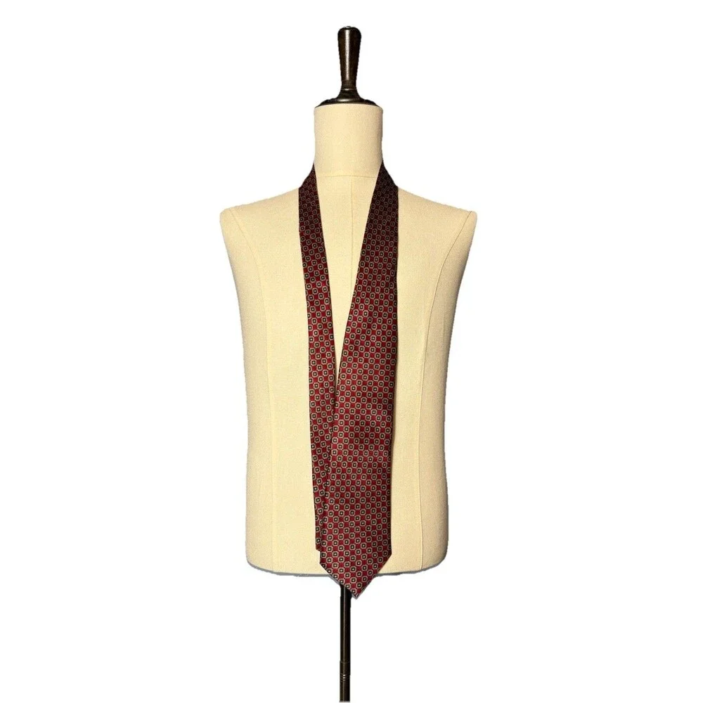 STAFFORD GEOMETRIC SILK TIE RED NAVY GOLD CLASSIC MENS EUC
